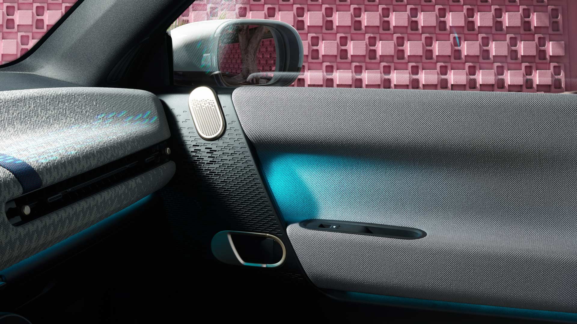 MINI totalmente eléctrico - interior - panel de puerta